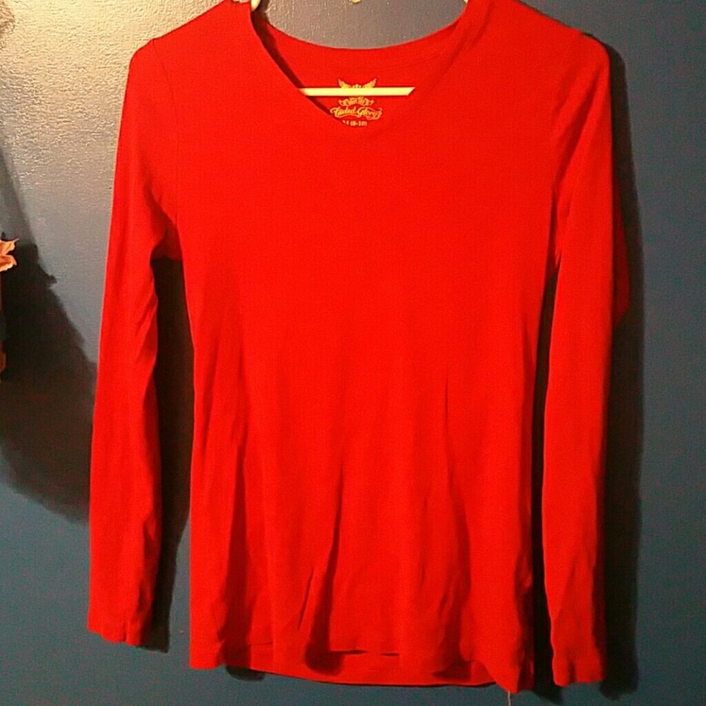 Long sleeve red shirt